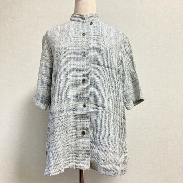 優しい雰囲気感じる イズクラアキヒコのシャツを買取しました