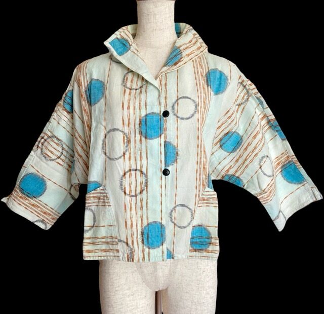 儀右衛門のショート丈ブラウスを出張買取にて買取しました