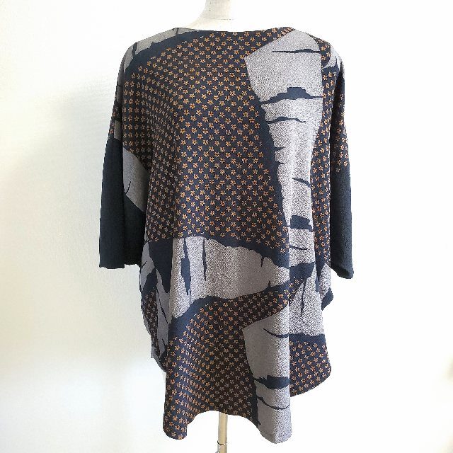 カッコよさも表現できる 詩仙堂のチュニックを買取しました