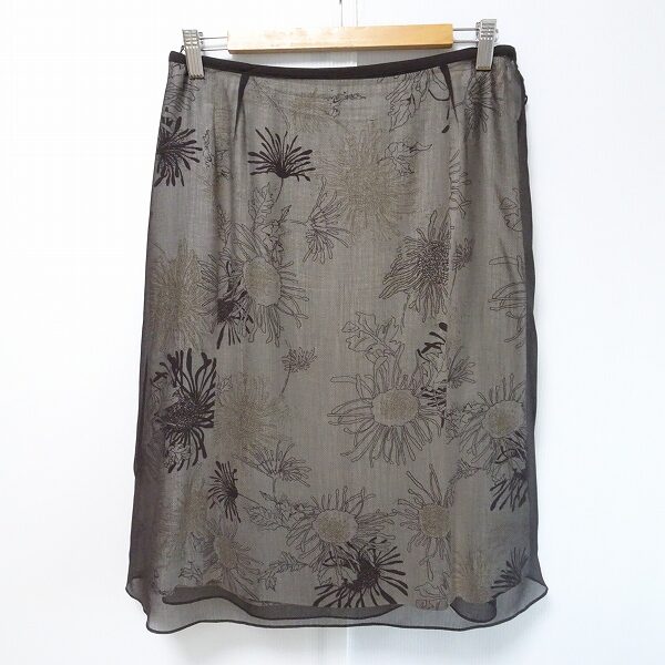 無料の買取相談お待ちしております！レリアンのスカートを買取いたしました