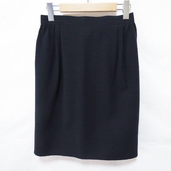 フォクシーのスカートを買取させていただきました