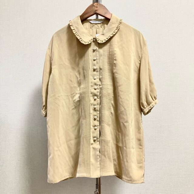 カネコイサオのブラウスを出張買取ご利用のお客様より買取しました