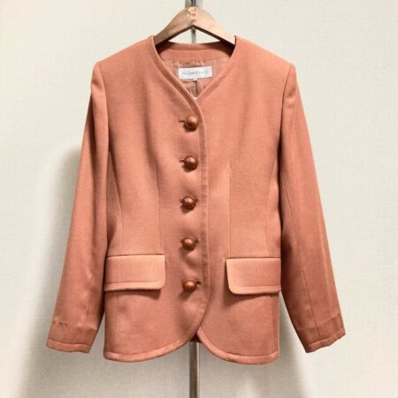 華やかな茶色にグッとくる イヴサンローランのジャケットを買取しました