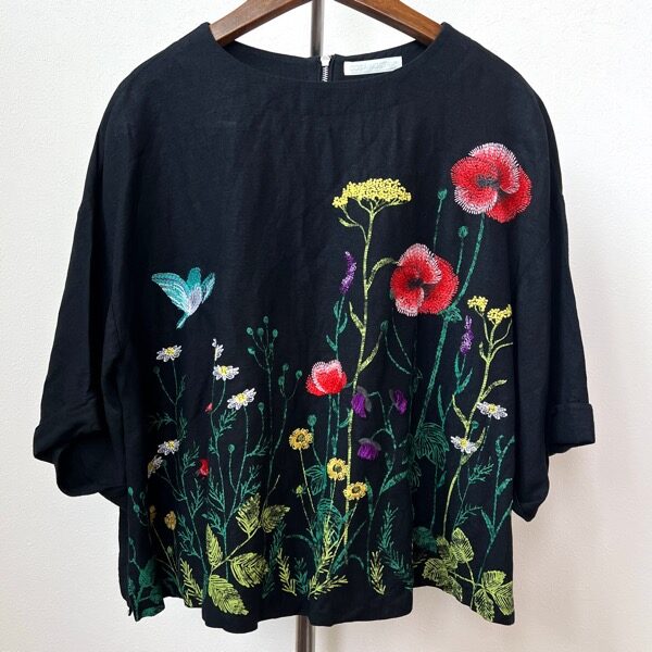 綺麗な花に見とれる コーザノストラのカットソーを買取しました