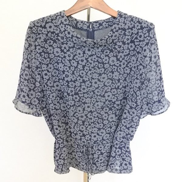 レリアンのカットソーを買取しました！細かい花柄で楽しい