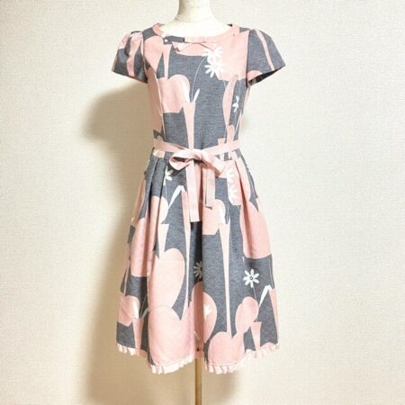 エムズグレイシーのワンピースを買取しました！グレー×ピンクがたまらない