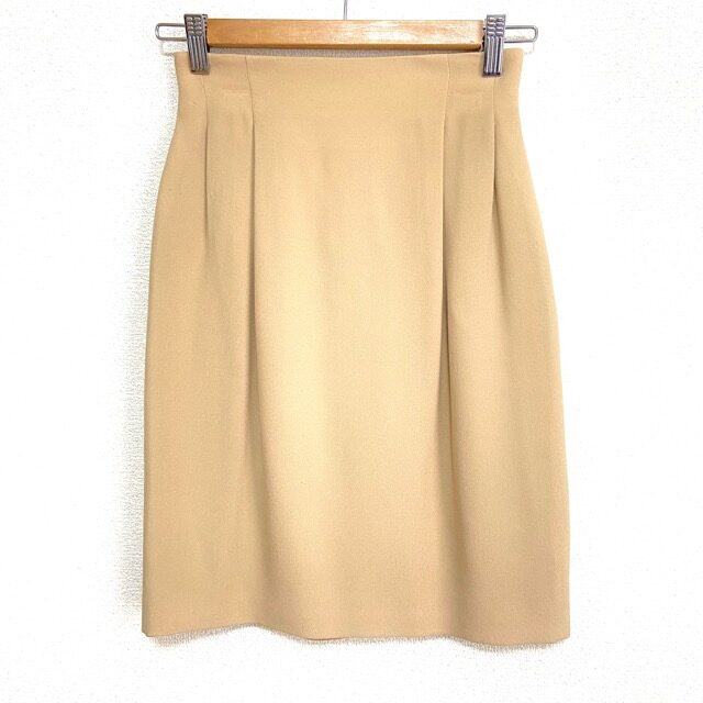 グッチのベージュ スカートを買取させていただきました