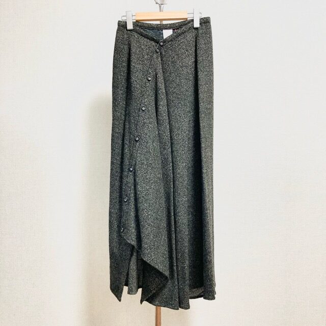 ヒロココシノのスカートを買取しました！変形ロングで楽しくもなる