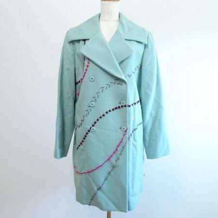 トクコのコートを買取しました！綺麗な緑に気持ちも高まる