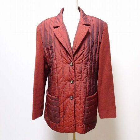 えんじの明るさが眩しい エスカーダスポーツのジャケットを買取しました