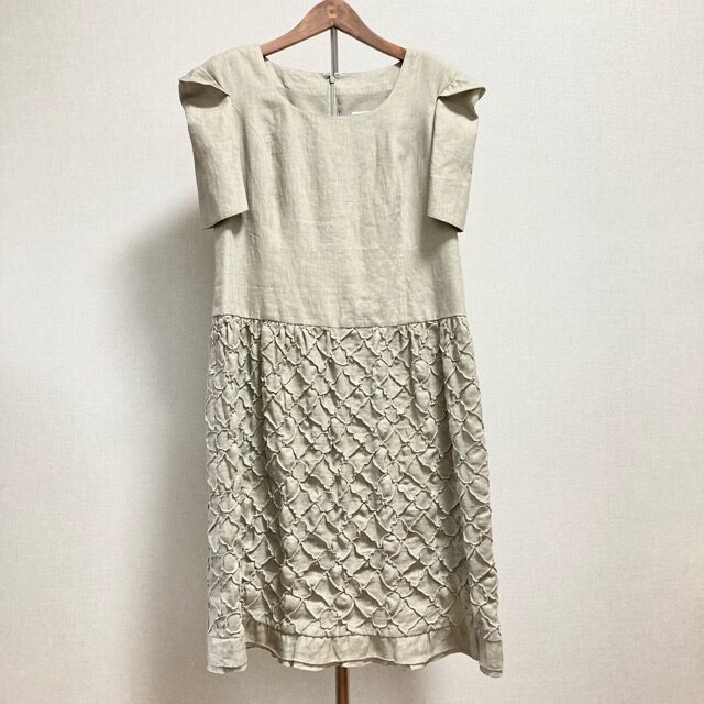 ジュンアシダのワンピースを買取しました！麻のしっとり感が際立つ