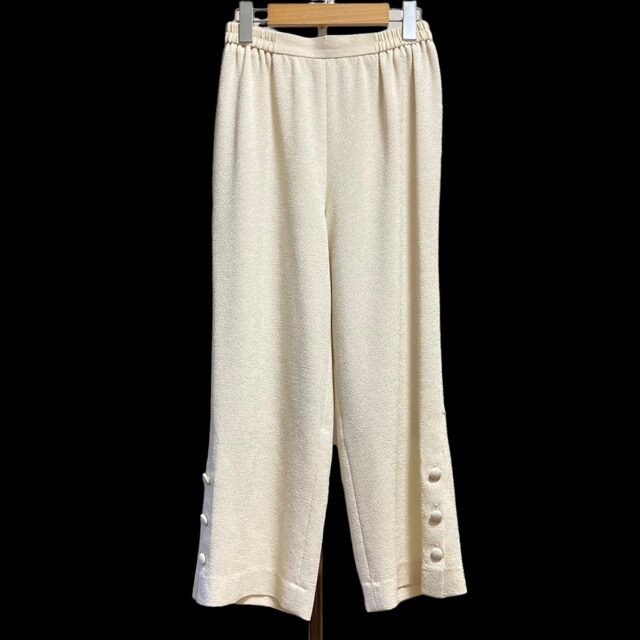 詩仙堂のオフホワイトパンツを買取しました