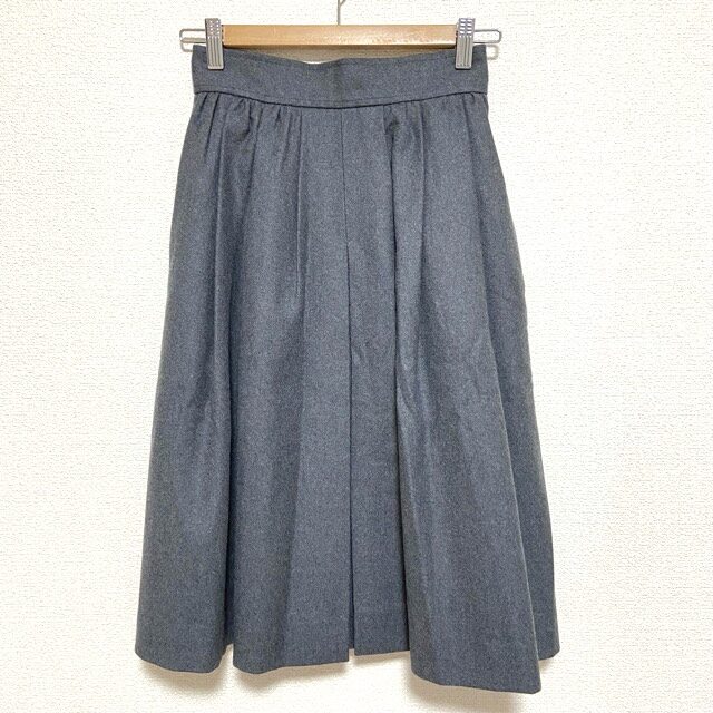 イヴサンローランのヴィンテージスカートを買取しました