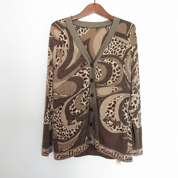 ゴージャスな柄に巻き込まれましょう 伊太利屋のカーディガンを買取しました