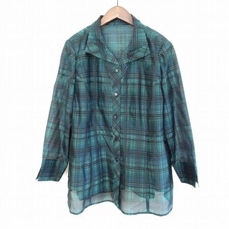 緑と黒のさわやかさが印象的 リリアンビューティのジャケットを買取しました