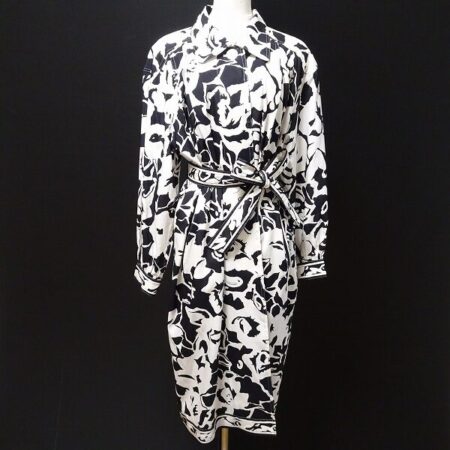 レオナール シルク素材のコートを買取しました