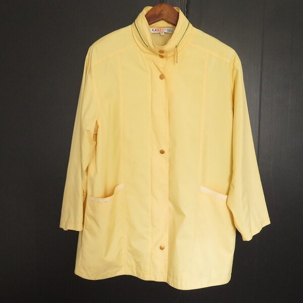 柔らかな黄色が綺麗なレオナールのブルゾンを買取しました