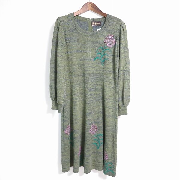 柔らかい雰囲気が詰まった 斉藤都世子のワンピースを買取しました