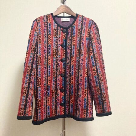 詳細を加味して精密査定、イヴサンローランのジャケットを買取いたしました