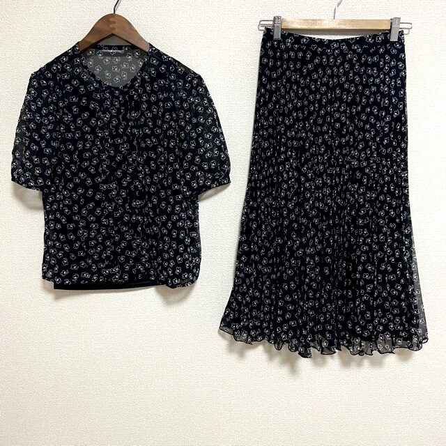 断捨離のチャンスが来たらアクイールへご連絡を！レリアンのセットアップを買取いたしました