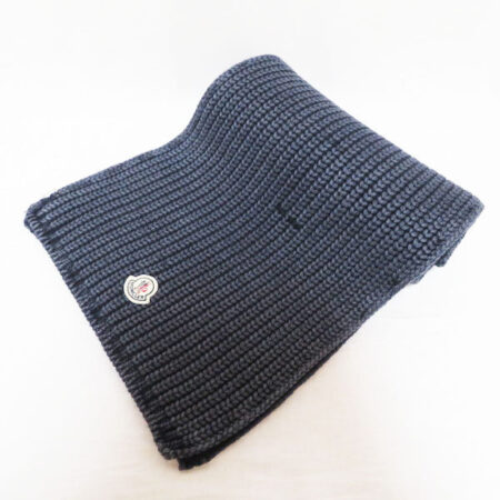 モンクレールのマフラーを買取しました しっかり防寒できる