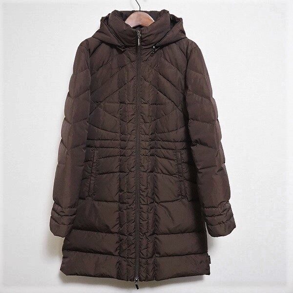 モンクレールのダウンコートを出張買取ご利用のお客様より買取しました