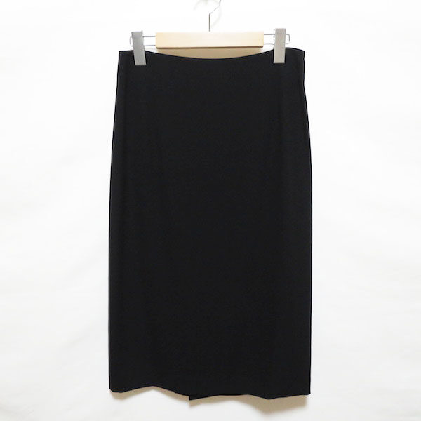 ストレッチが効いていい ヨシエイナバのスカートを買取しました