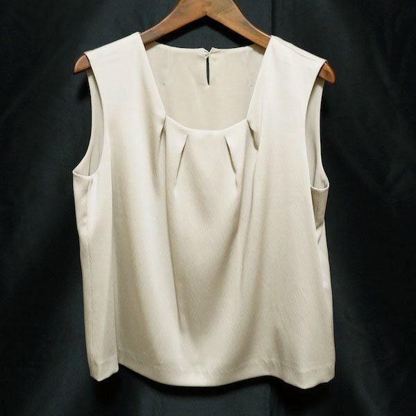 テロっとした光沢ある雰囲気がいい レリアンのカットソーを買取しました