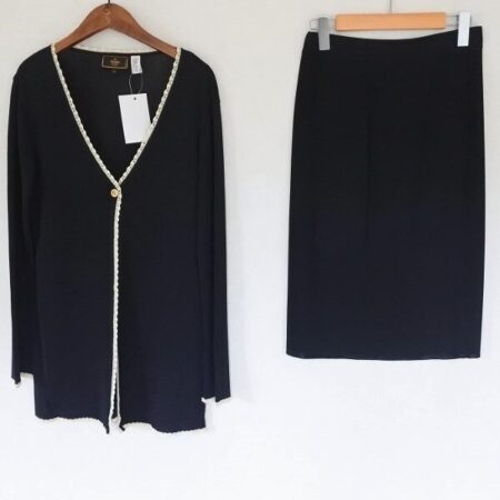 大人可愛いファッションの完成 フェンディのスカートスーツを買取しました