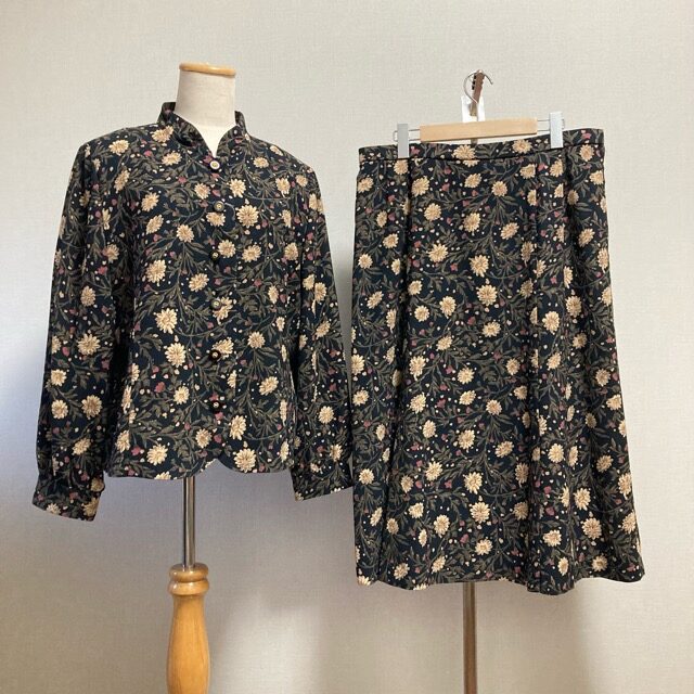 花柄も美しい レリアンのセットアップを買取しました
