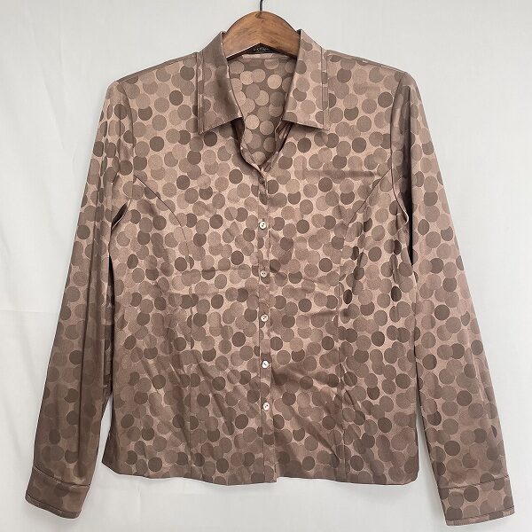 光沢感が眩しい レリアンのブラウスを買取しました