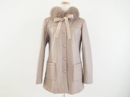 優しい雰囲気がありつつも締まる エルミダのラムレザーコートを買取しました