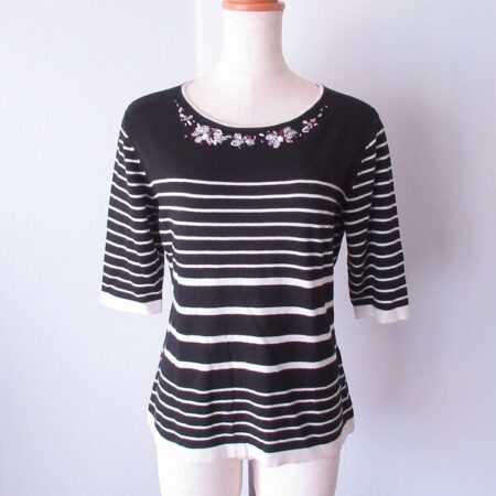 ボーダーと花モチーフのバランスがちょうどいい アトリエサガンのニットを買取しました