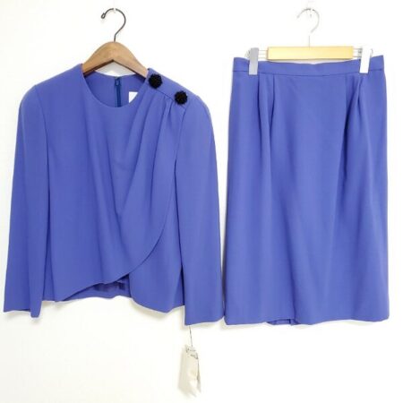 青の綺麗さにも惹きつけられる ジュンアシダのセットアップを買取しました