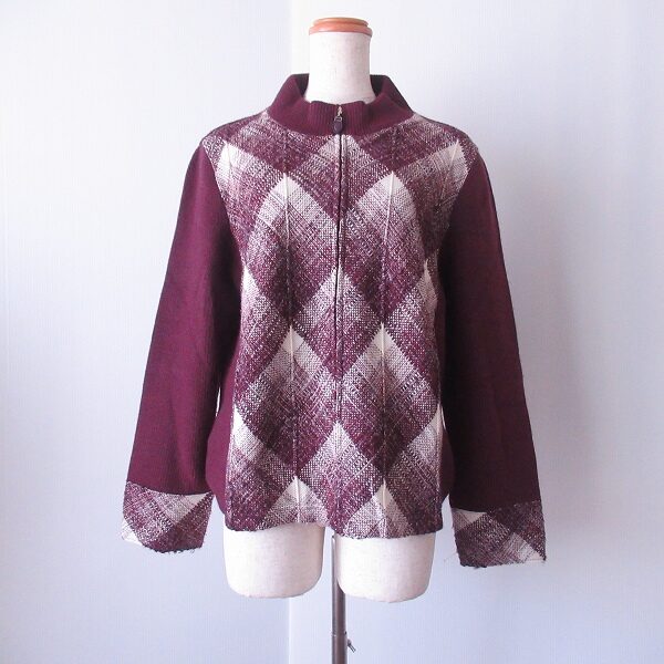 ワインカラーが美しい レリアンのセーターを買取しました