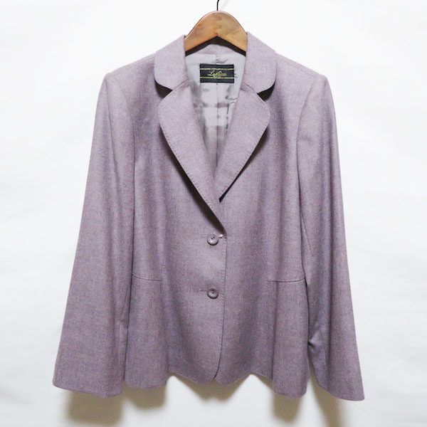 【レリアン】ジャケットを買取しました|綺麗な雰囲気が漂う