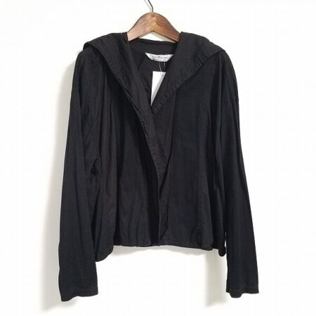 優しめな印象になる ヤッコマリカルドのブラウスを買取しました