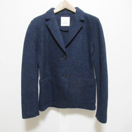 モラビトのジャケットを買取しました｜体にフィットする異素材