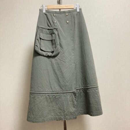 柔らかカジュアルが素敵 ティービーセンソユニコのスカートを買取しました