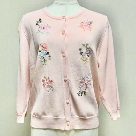 可愛らしさに癒される ローズティアラのカーディガンを買取しました