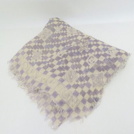 ルイヴィトンのストールを買取しました｜薄紫色で美しい