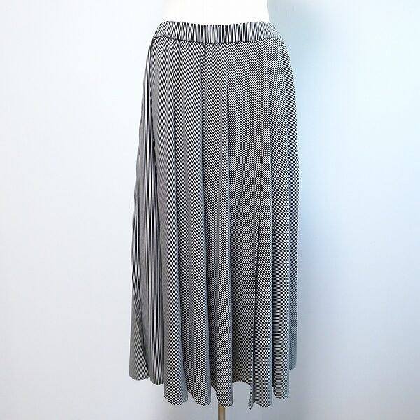 斜め縞がレア レリアンのスカートを買取しました
