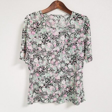 お花の可愛らしさもいい レリアンのカットソーを買取しました