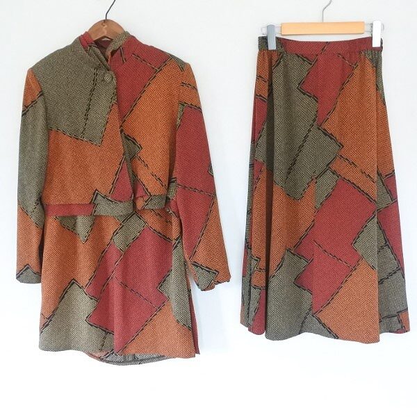 豪華な柄に元気を貰える 詩仙堂のセットアップを買取しました