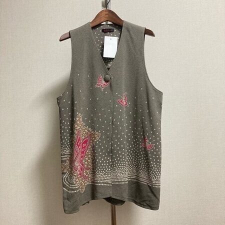 詩仙堂のベストを買取しました｜蝶柄に癒される