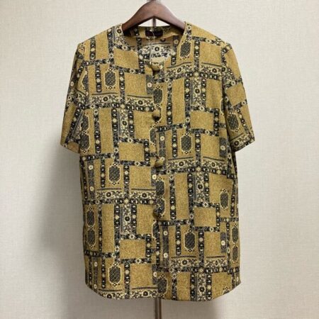 不思議な柄に視線が集まる 詩仙堂のブラウスを買取しました