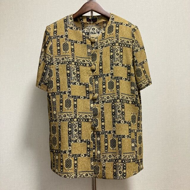 不思議な柄に視線が集まる 詩仙堂のブラウスを買取しました