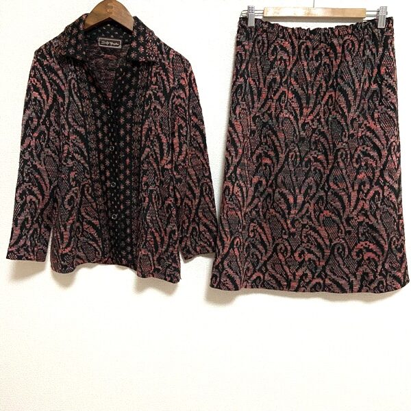 斉藤都世子のセットアップを買取しました｜豪快でかっこいい