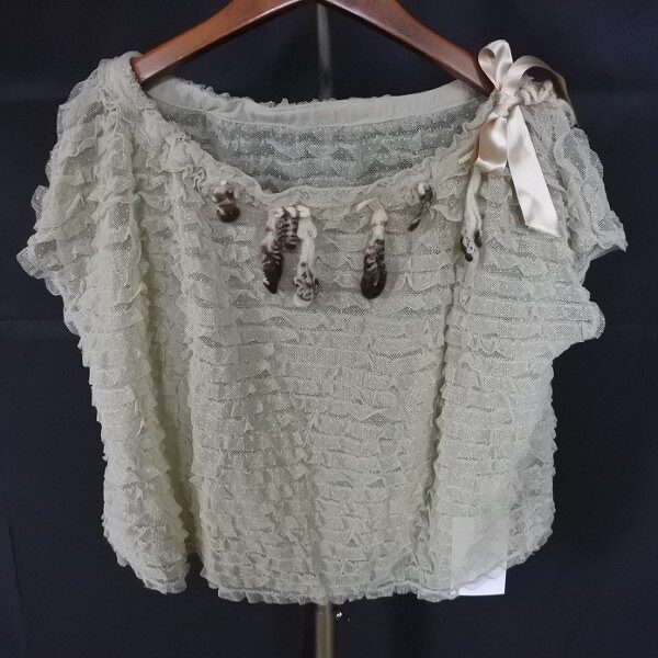 柔らかい雰囲気も漂う カネコイサオのカットソーを買取しました