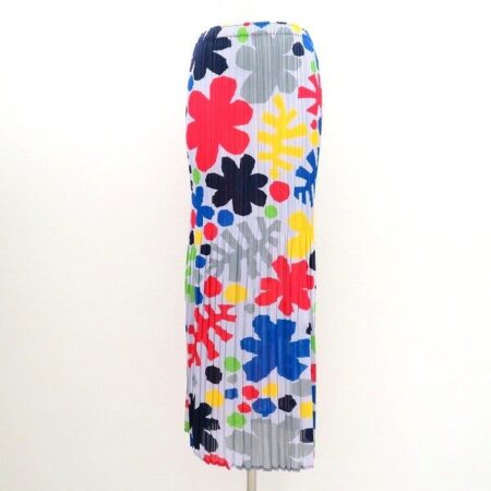 見事な華やかさがある プリーツプリーズのスカートを買取しました